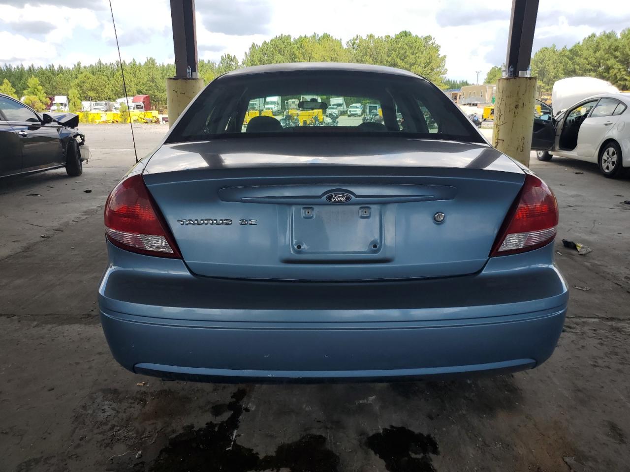 1FAFP53216A257595 2006 Ford Taurus Se