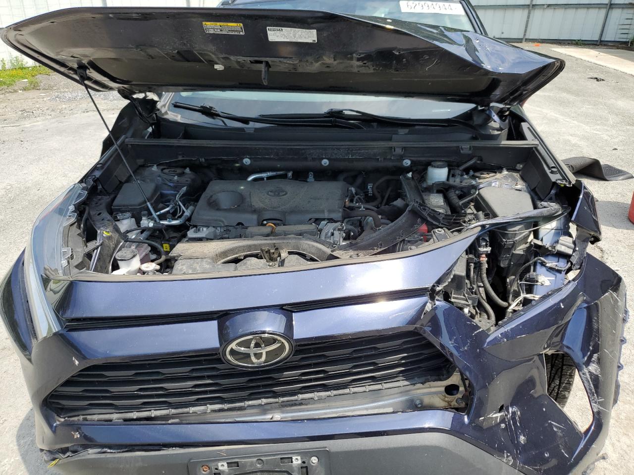 2T3P1RFVXMW247403 2021 Toyota Rav4 Xle