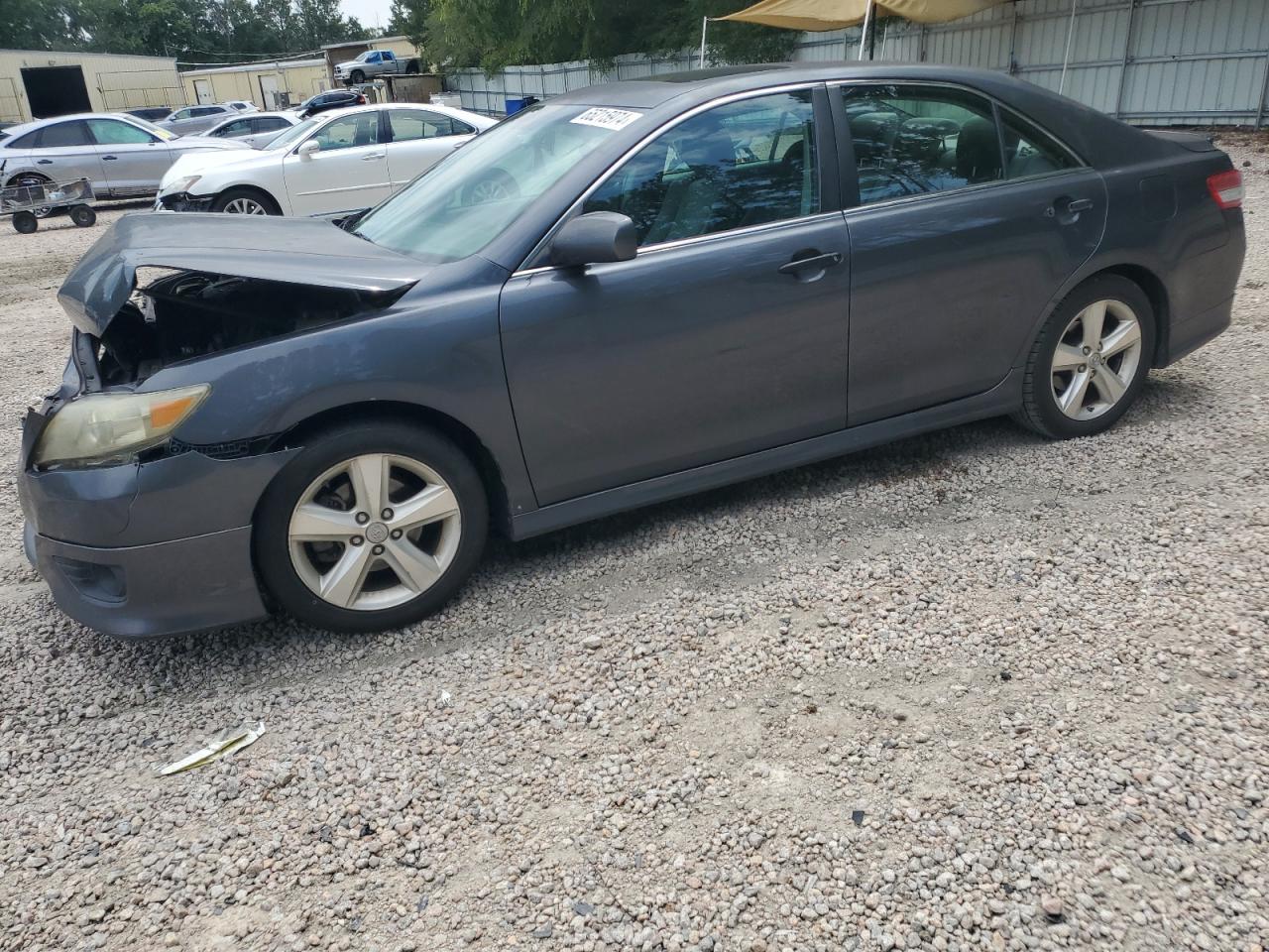 TOYOTA CAMRY BASE