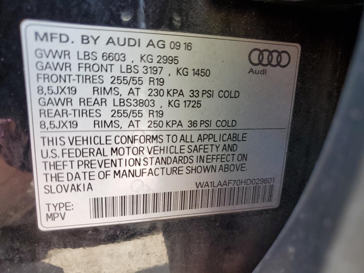 WA1LAAF70HD029601 2017 Audi Q7 Premium Plus