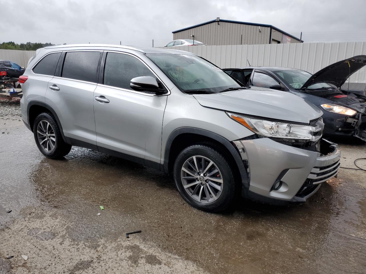 Lot #2940786366 2019 TOYOTA HIGHLANDER