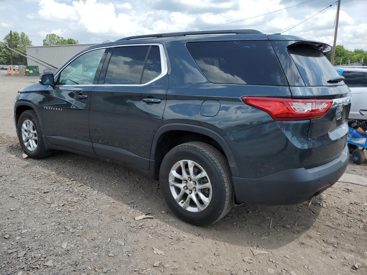 1GNEVGKW5KJ179058 2019 Chevrolet Traverse Lt