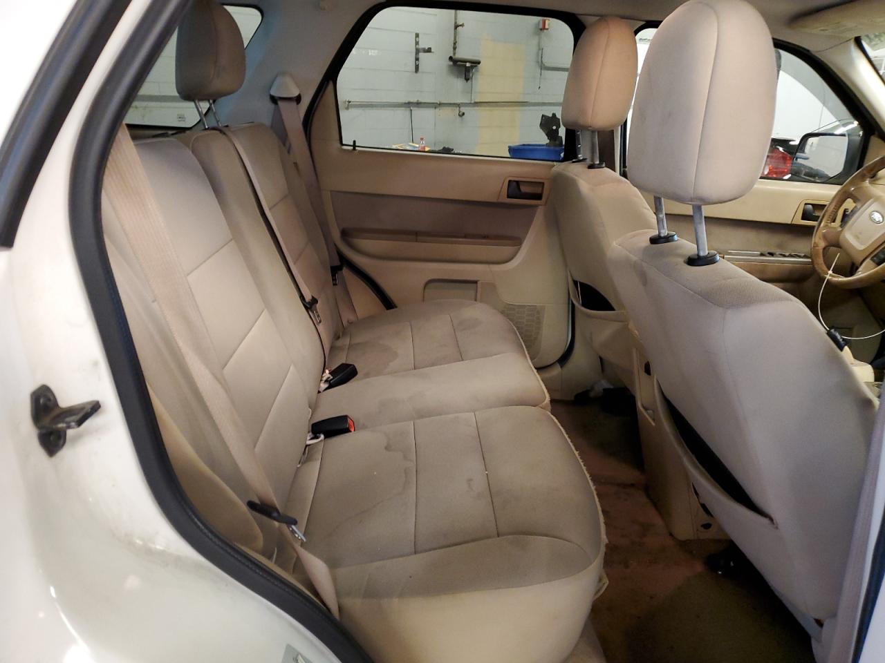 1FMCU0D70AKD37942 2010 Ford Escape Xlt