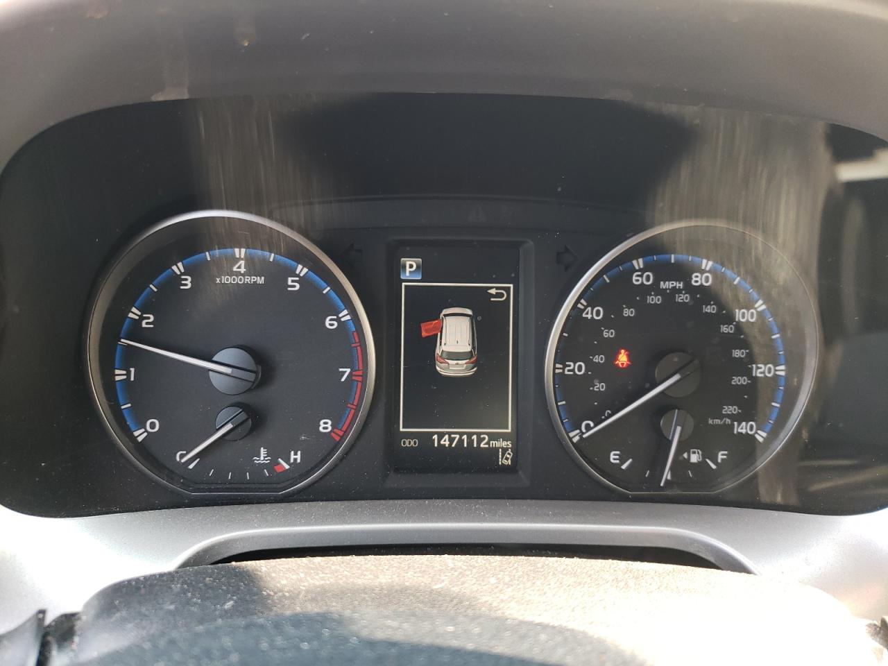 JTMBFREV0HJ153385 2017 Toyota Rav4 Le