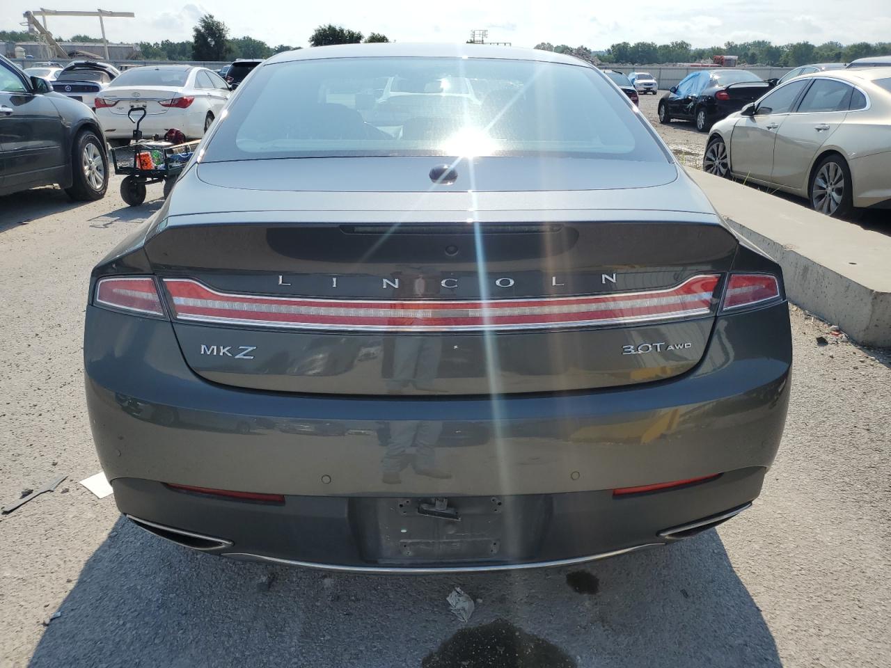 3LN6L5FC8HR657748 2017 Lincoln Mkz Reserve