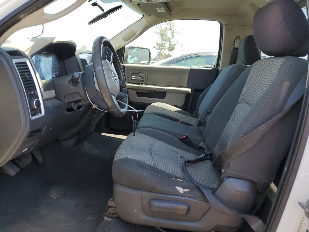 3D7JB1EP7BG563240 2011 Dodge Ram 1500