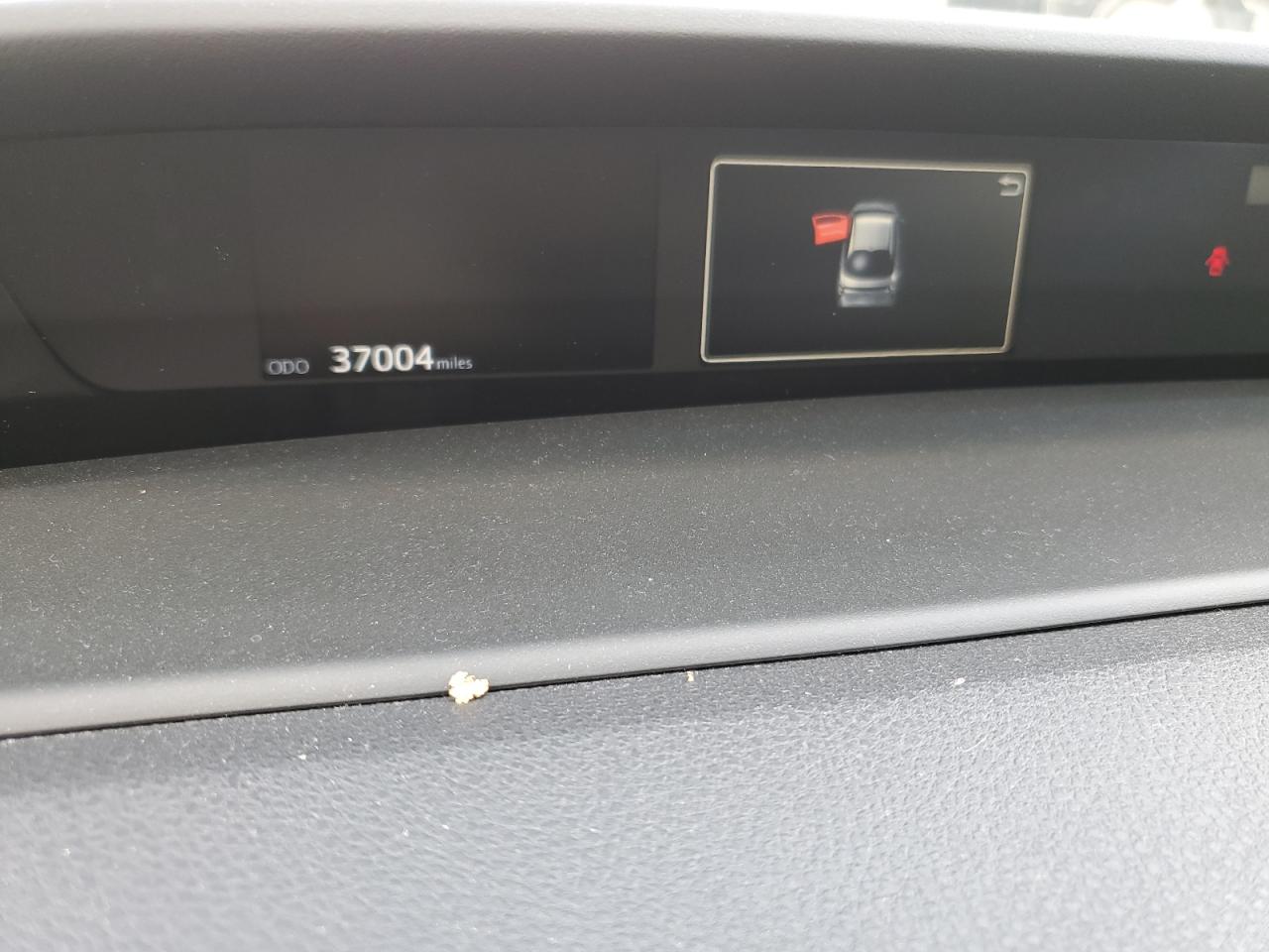 JTDKARFU3J3059631 2018 Toyota Prius