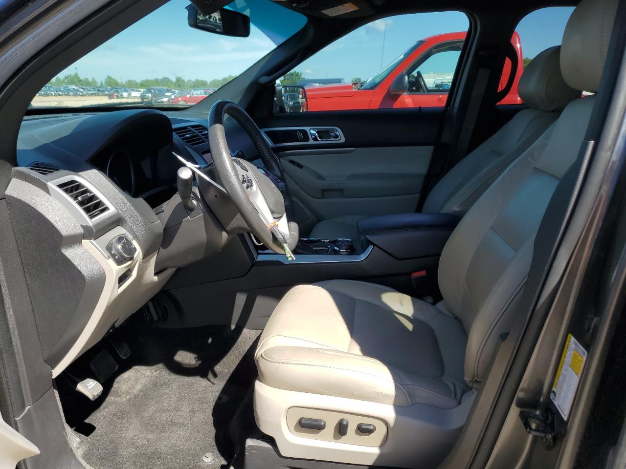 1FM5K8D82FGA69282 2015 Ford Explorer Xlt