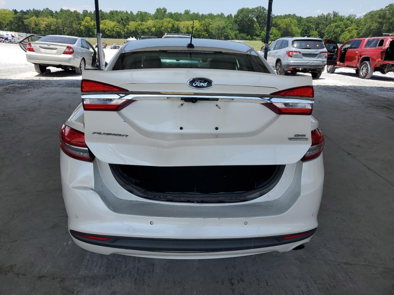 3FA6P0HD2HR136256 2017 Ford Fusion Se