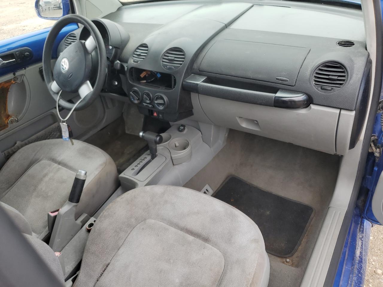 3VWBK21C33M423712 2003 Volkswagen New Beetle Gl