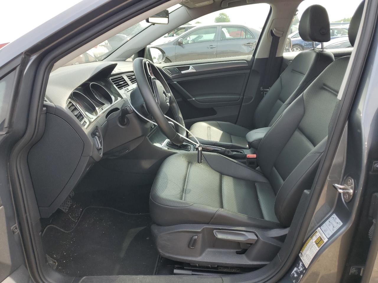 3VWG57AU0MM006066 2021 Volkswagen Golf