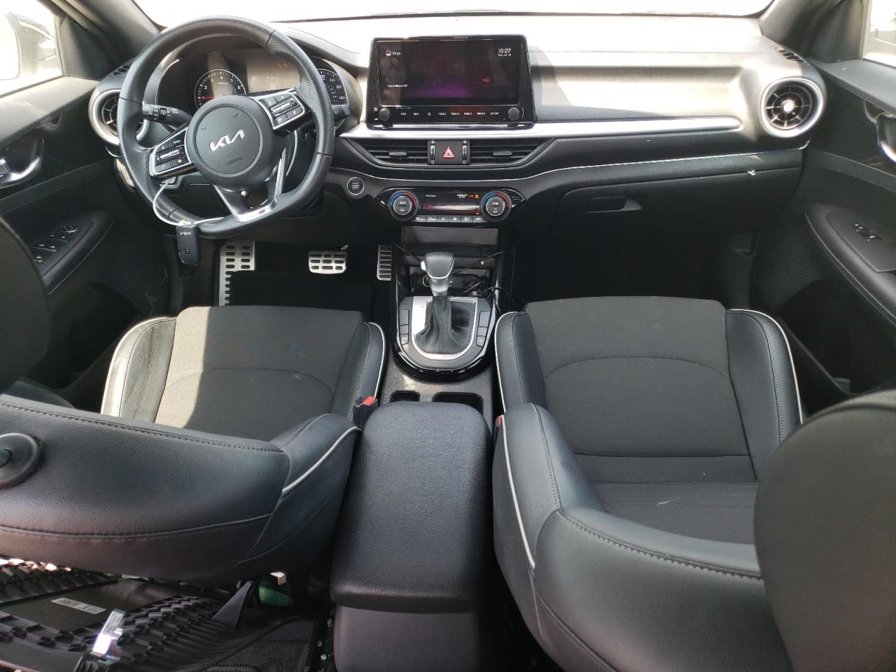 3KPF54AD0NE503322 2022 Kia Forte Gt Line