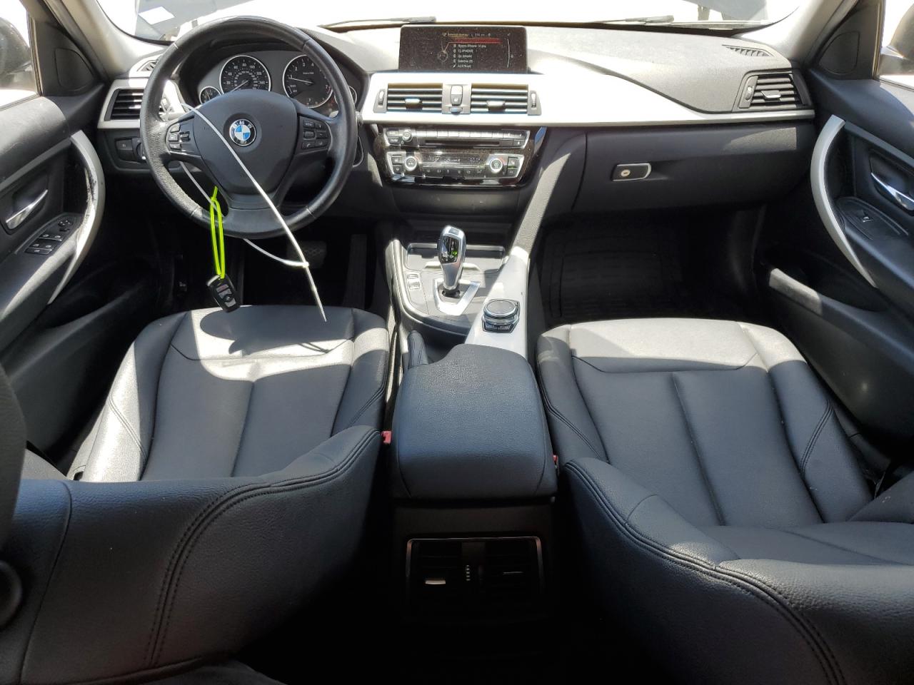 WBA8E1G53GNT33735 2016 BMW 320 I