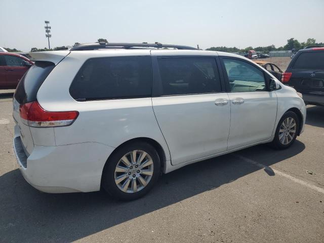 Vin: 5tddk3dc2ds052055, lot: 89364395, toyota all models xle 20133