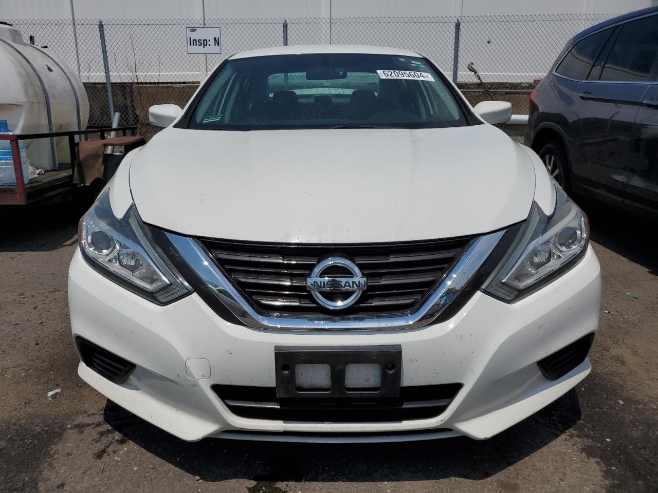 2016 Nissan Altima 2.5 vin: 1N4AL3AP1GN371955