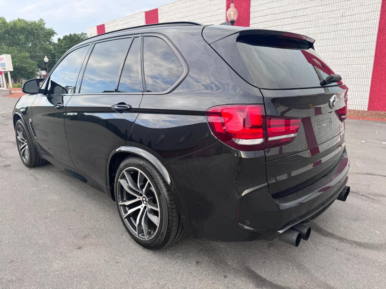 5YMKT6C35H0X20731 2017 BMW X5 M