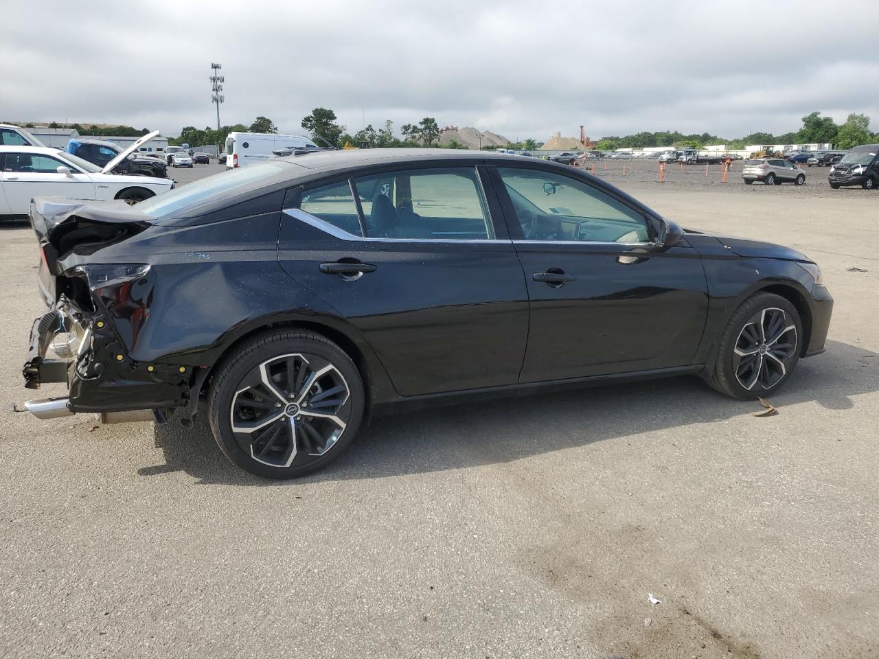 2024 Nissan Altima Sr vin: 1N4BL4CVXRN415895