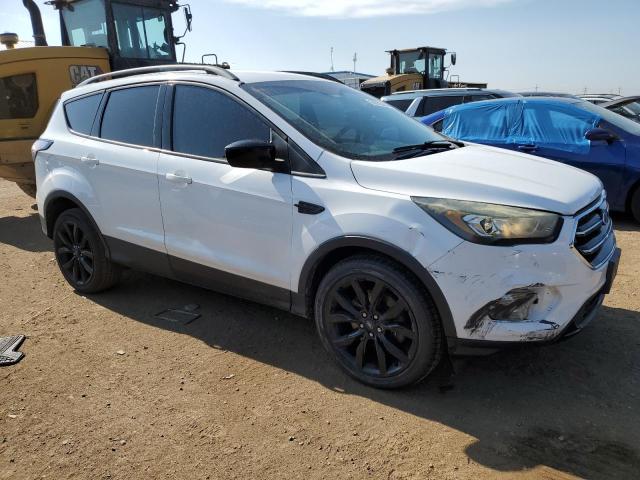 VIN 1FMCU9G93HUD41483 2017 Ford Escape, SE no.4