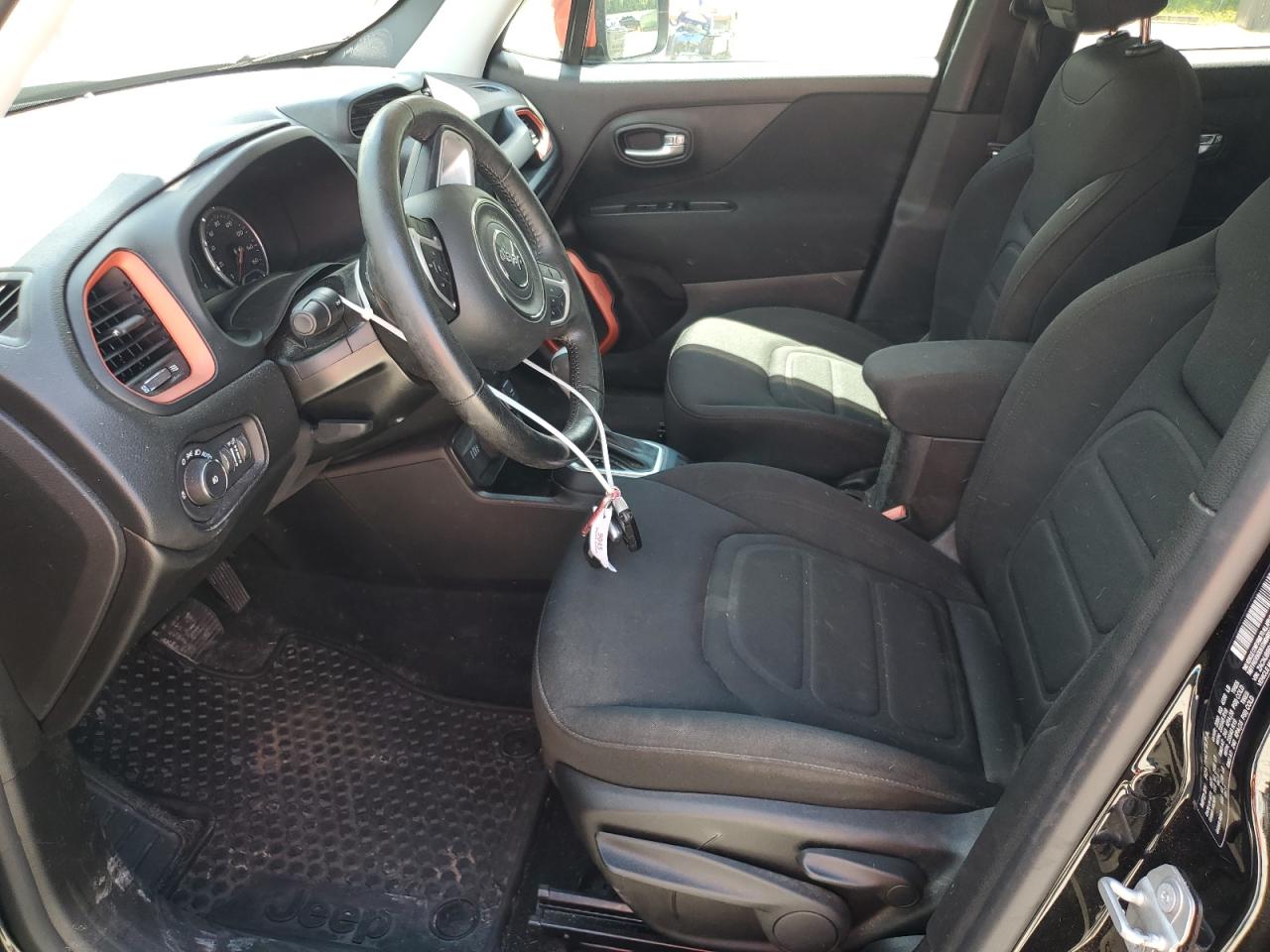 ZACNJBBB1LPL93323 2020 Jeep Renegade Latitude