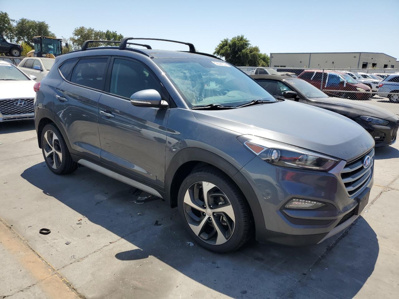 2018 Hyundai Tucson Value vin: KM8J3CA20JU722037