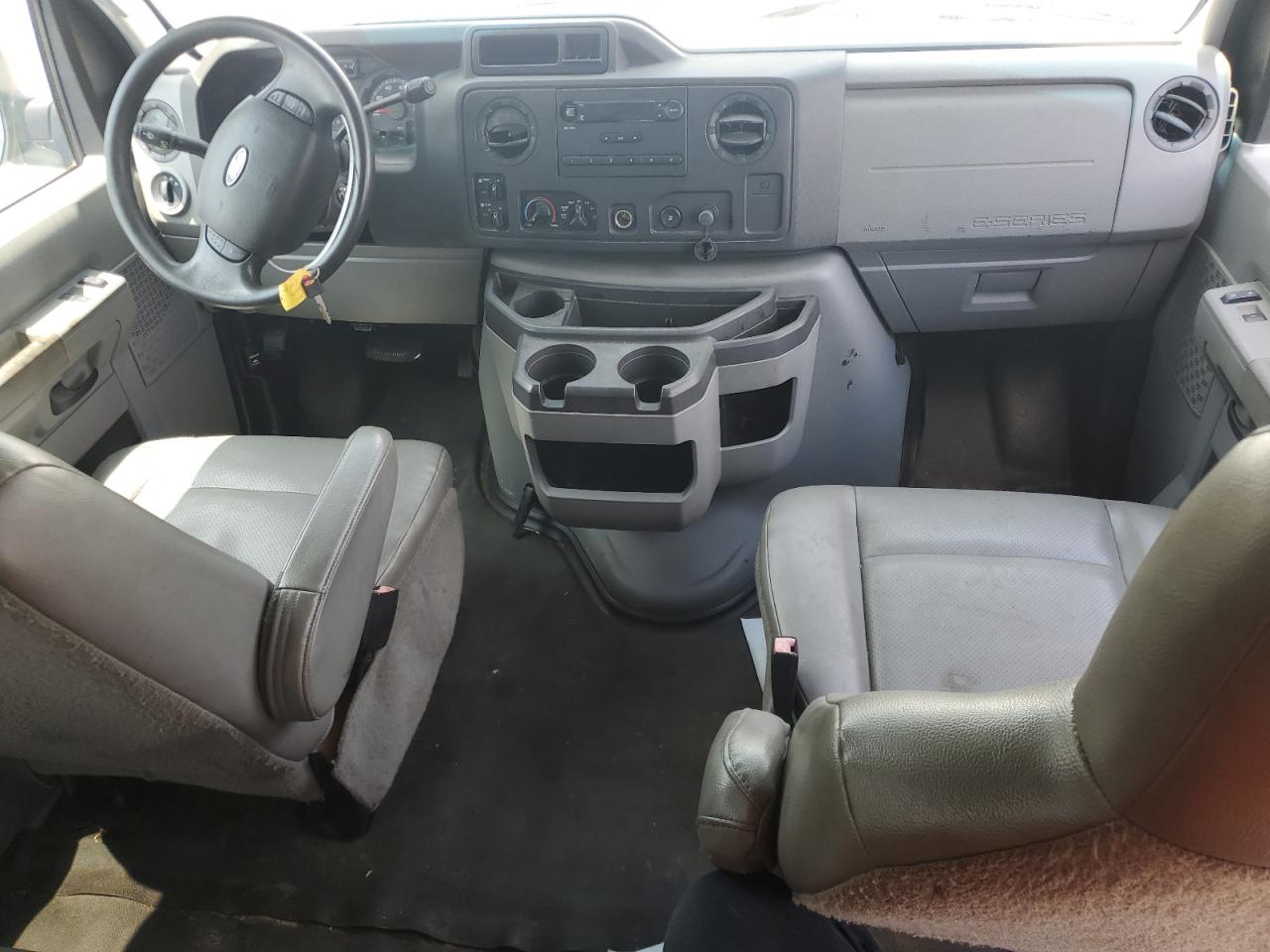 1FBSS3BL4BDA30615 2011 Ford Econoline E350 Super Duty Wagon