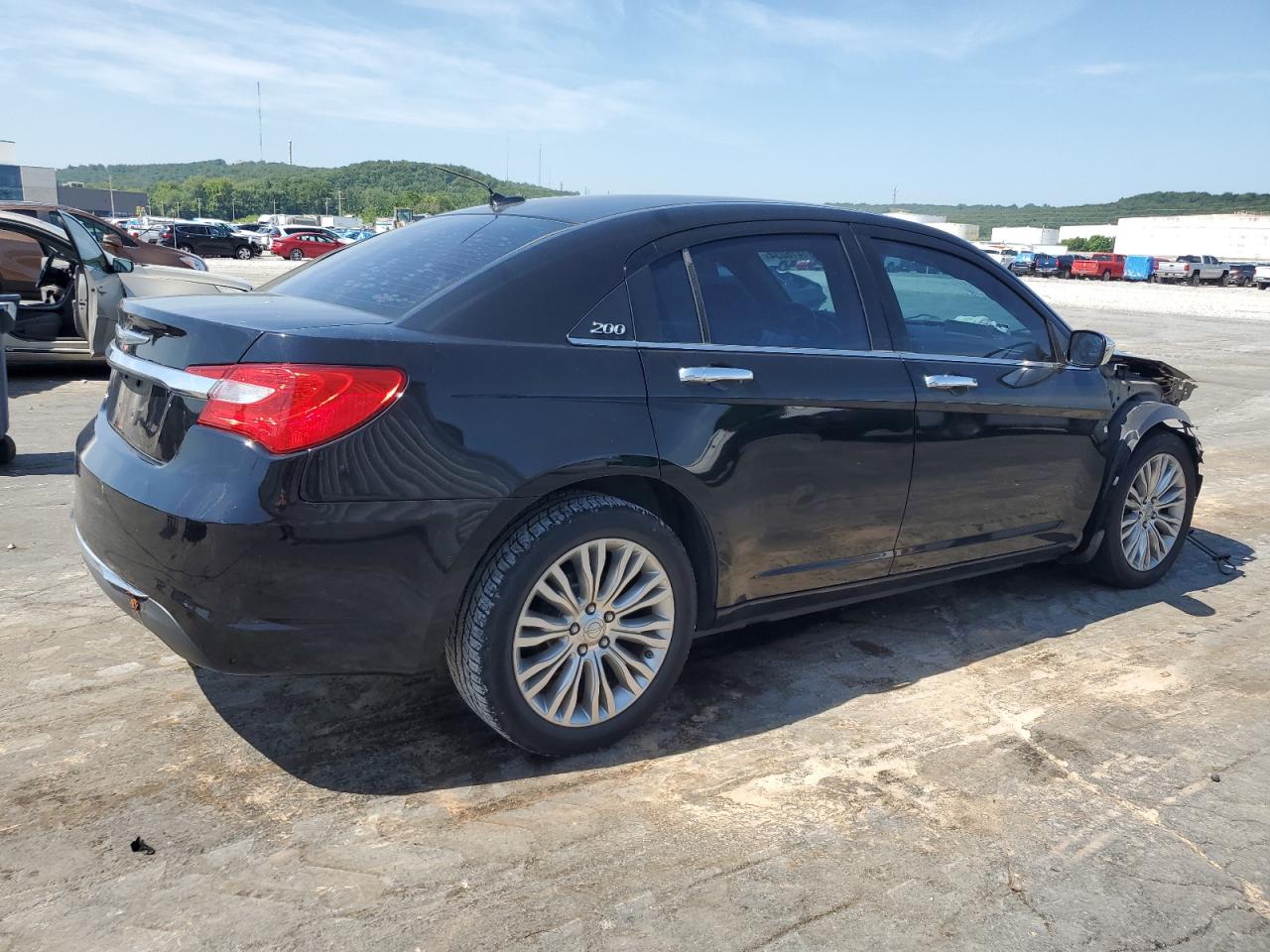 2012 Chrysler 200 Limited vin: 1C3CCBCG0CN198132