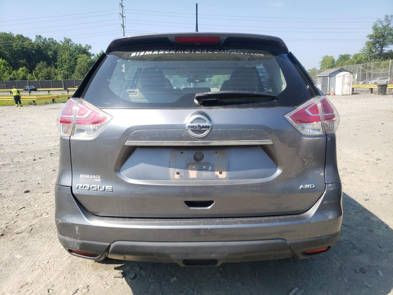 2016 Nissan Rogue S vin: KNMAT2MV5GP597922