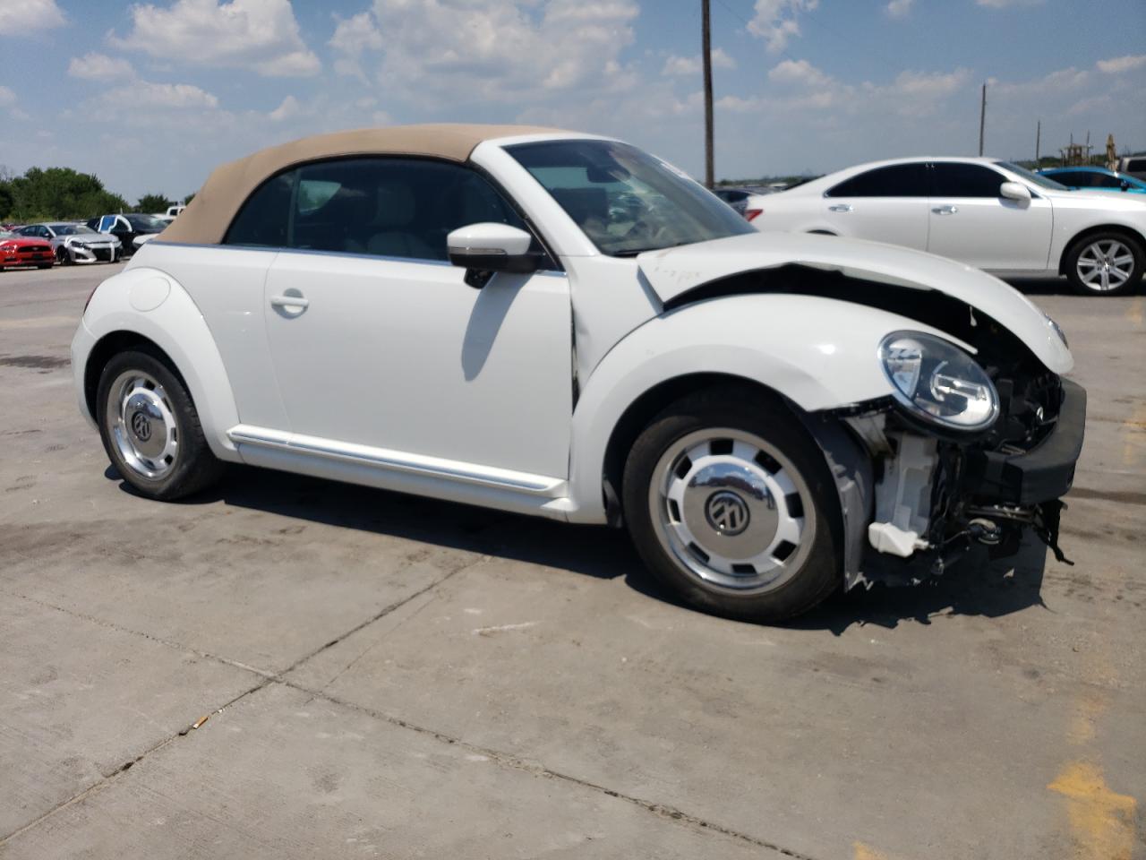 2018 Volkswagen Beetle S vin: 3VW5DAAT8JM502890