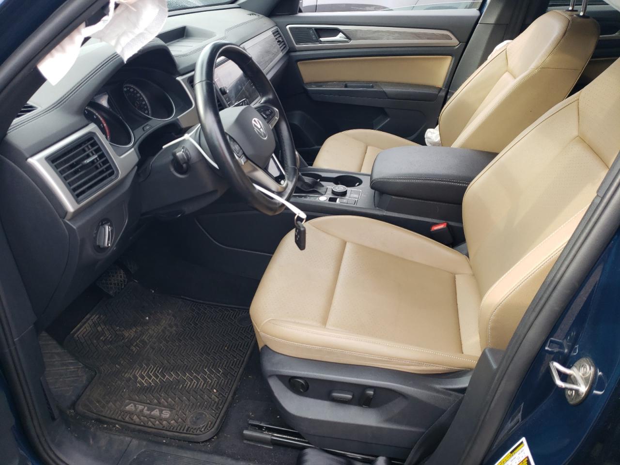 1V21E2CAXLC209690 2020 Volkswagen Atlas Cross Sport Se