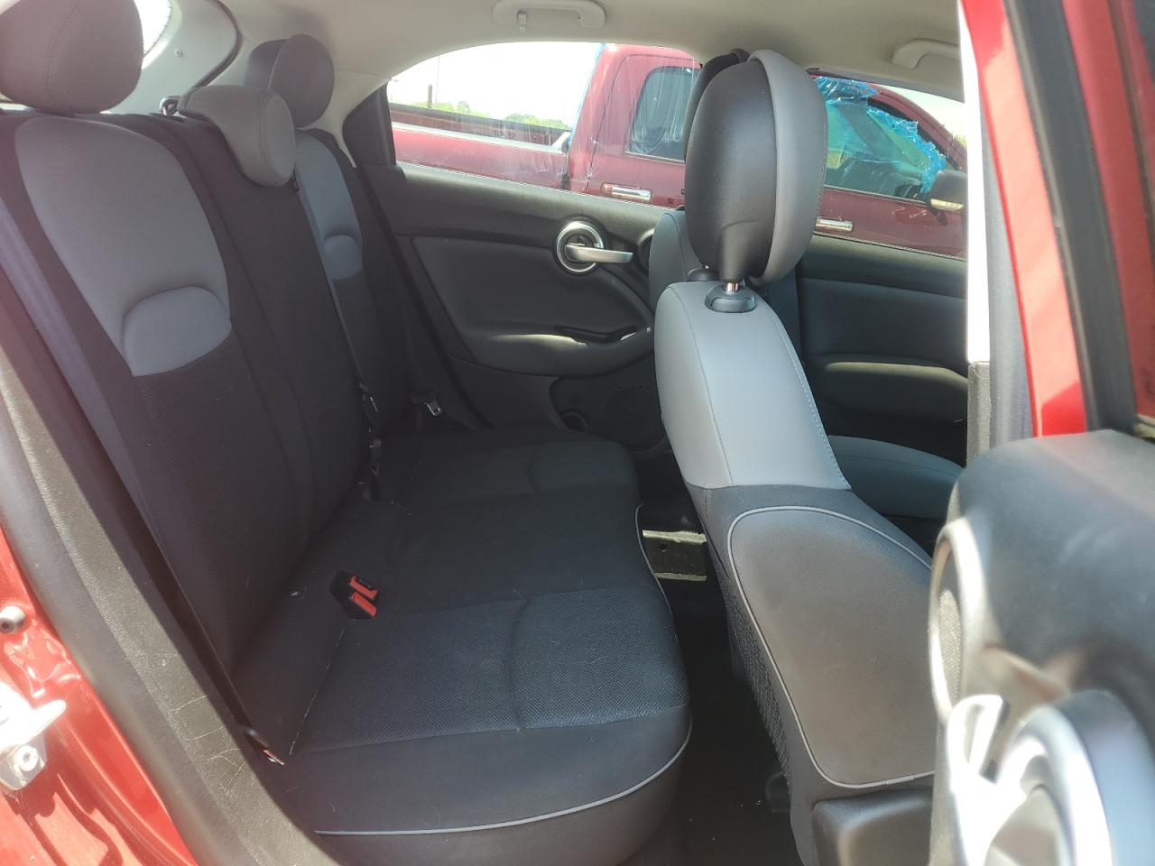 ZFBCFYBT7GP349811 2016 Fiat 500X Easy