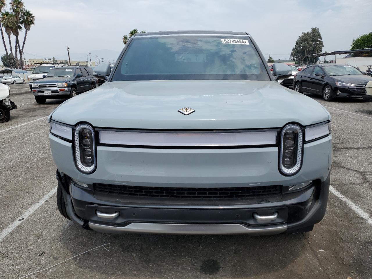 7PDSGBBAXRN037135 2024 Rivian R1S Adventure