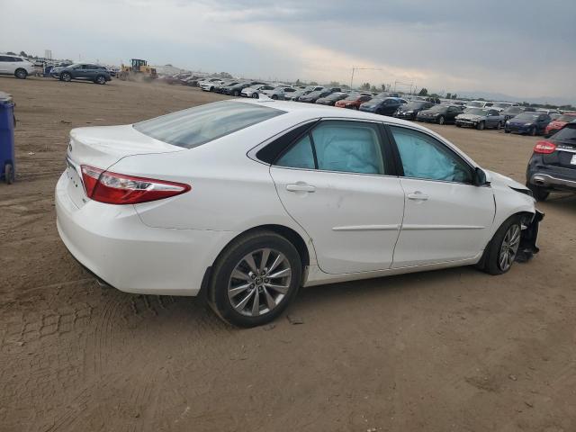 VIN 4T1BK1FK5FU562331 2015 Toyota Camry, Xse no.3