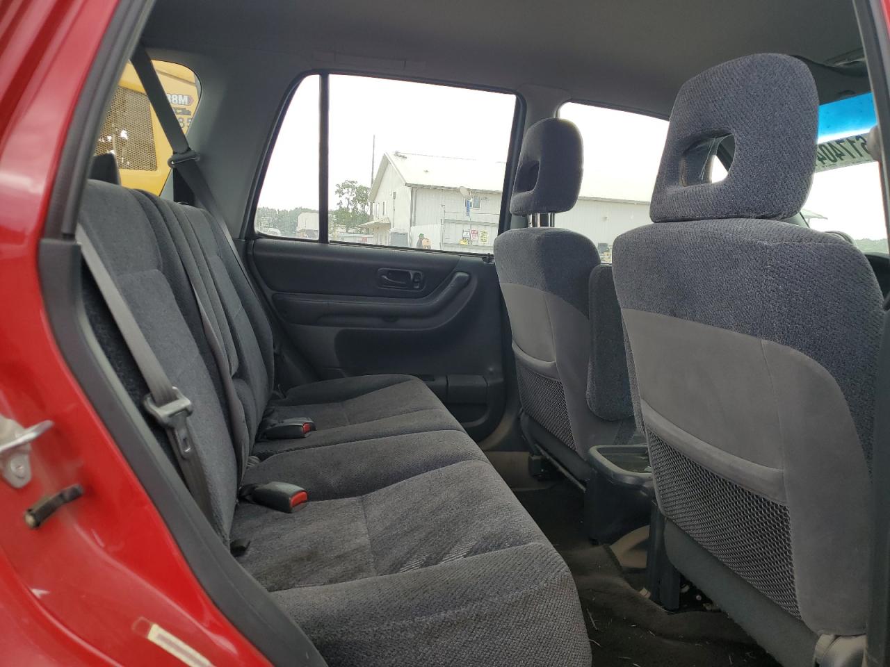 JHLRD1846YC063898 2000 Honda Cr-V Lx