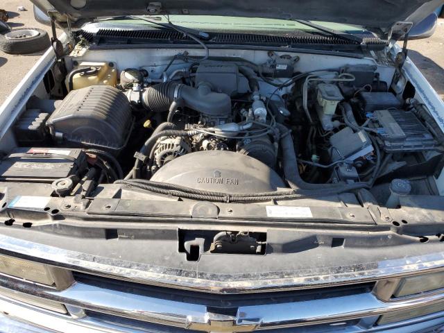 1999 Chevrolet Suburban K2500 VIN: 3GNGK26R3XG198239 Lot: 62127634