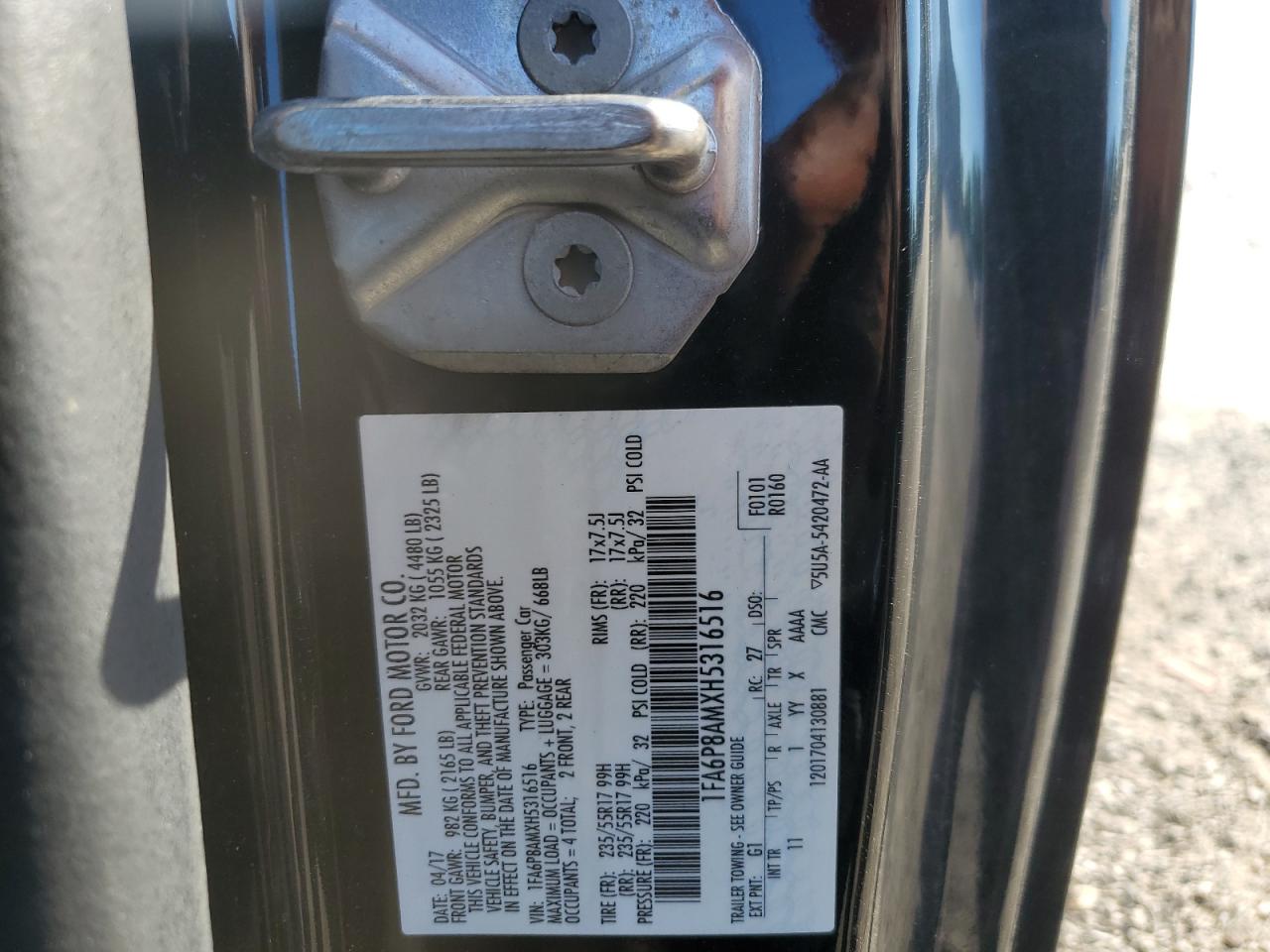 1FA6P8AMXH5316516 2017 Ford Mustang