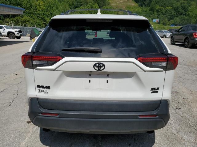 2021 TOYOTA RAV4 XLE - 2T3P1RFV3MC228371