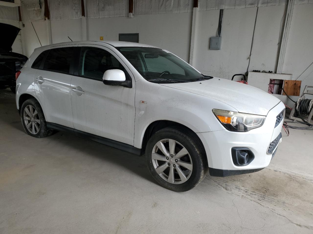 2014 Mitsubishi Outlander Sport Es vin: 4A4AR3AU5EE001189