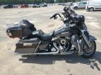 2010 HARLEY-DAVIDSON FLHTK - 1HD1KEM12AB614535