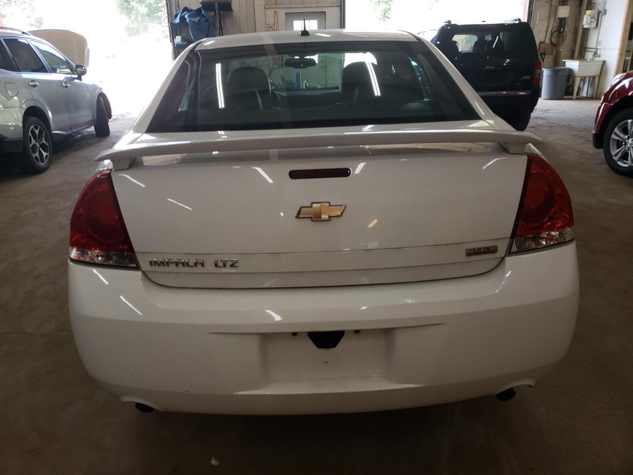 2G1WC5E39C1201608 2012 Chevrolet Impala Ltz