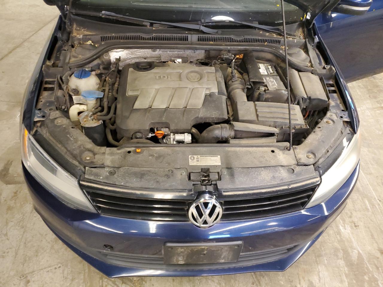 2012 Volkswagen Jetta Tdi vin: 3VWLL7AJ7CM038571