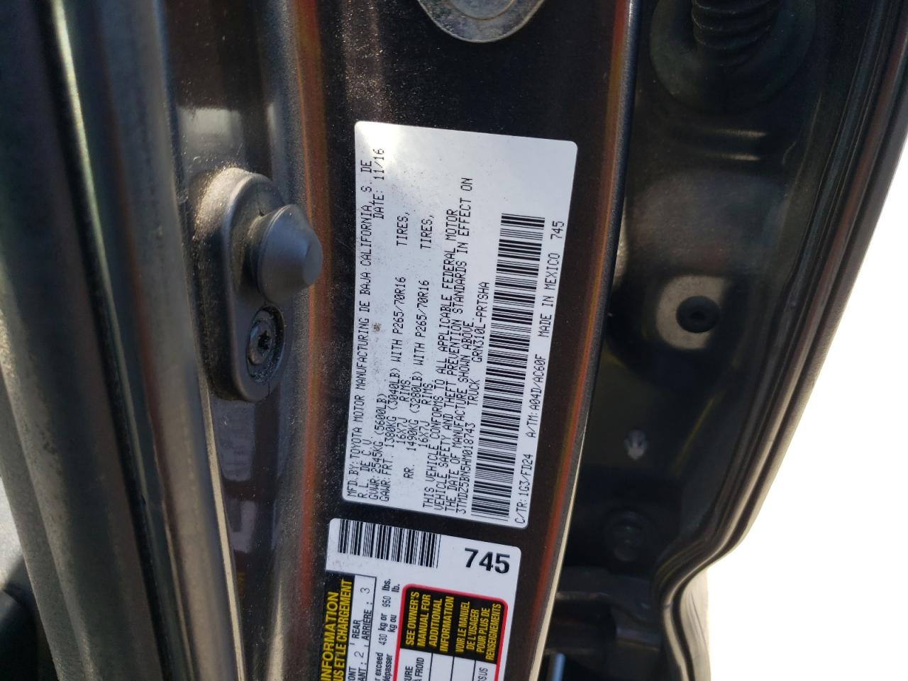 3TMDZ5BN5HM018743 2017 Toyota Tacoma Double Cab