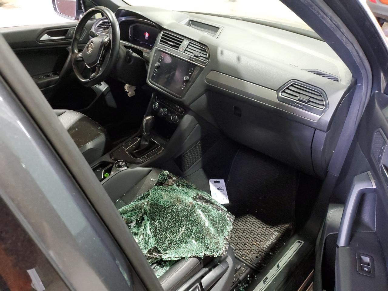 3VV3B7AX7KM137238 2019 Volkswagen Tiguan Se