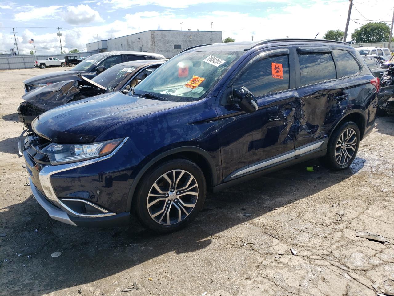 Mitsubishi Outlander 2016 MEDIUM