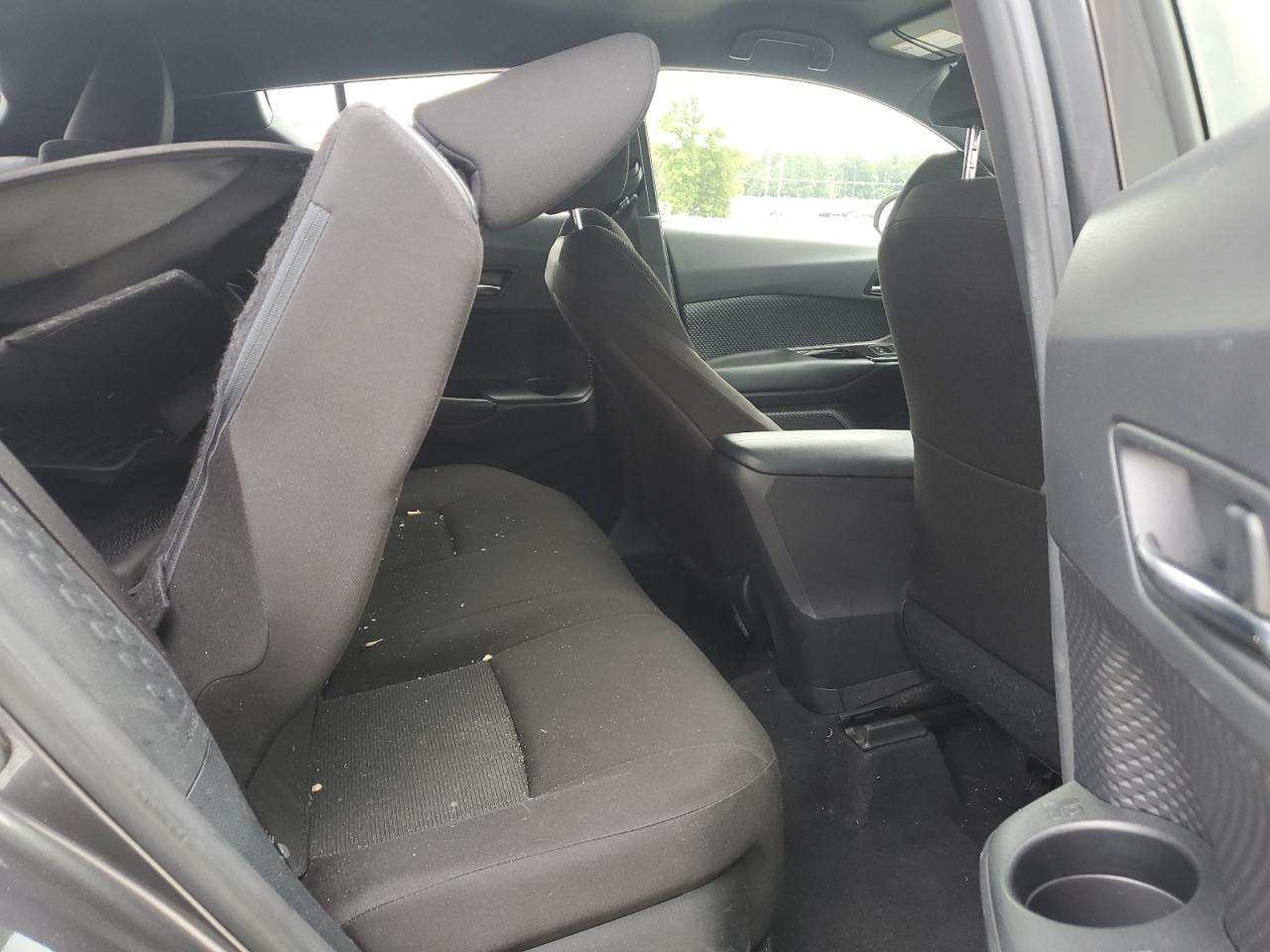 JTNKHMBX0K1022835 2019 Toyota C-Hr Xle