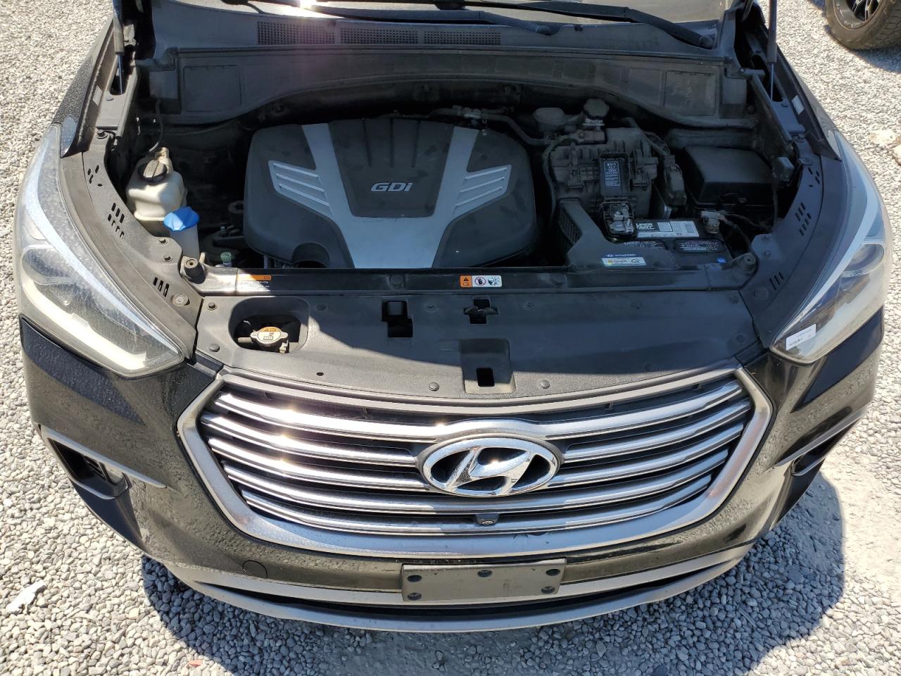 2017 Hyundai Santa Fe Se Ultimate vin: KM8SR4HF3HU245678