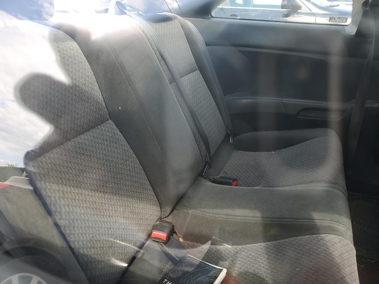 1HGEM22184L075031 2004 Honda Civic Dx Vp