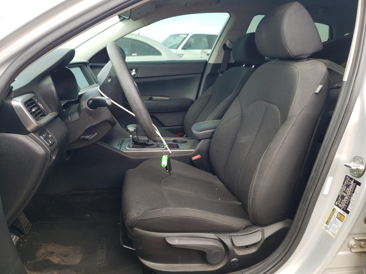 5XXGT4L3XLG403960 2020 Kia Optima Lx