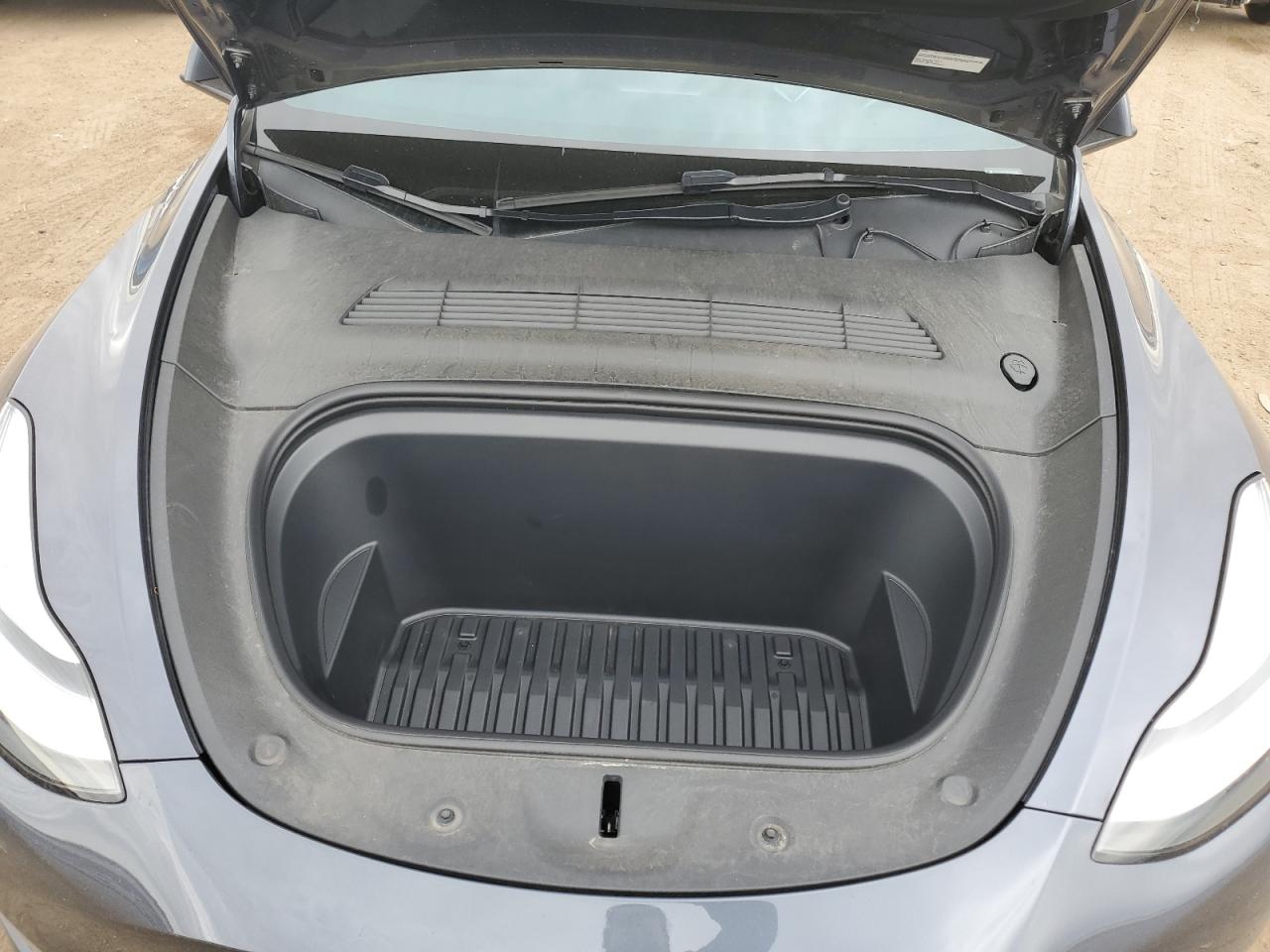 7SAYGDEE8PA054135 2023 Tesla Model Y