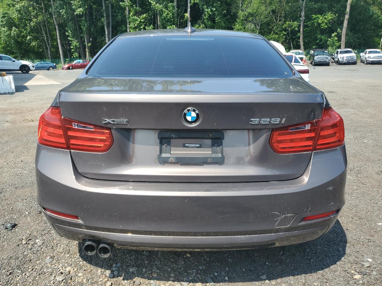 2013 BMW 328 Xi Sulev vin: WBA3B5C51DF595016