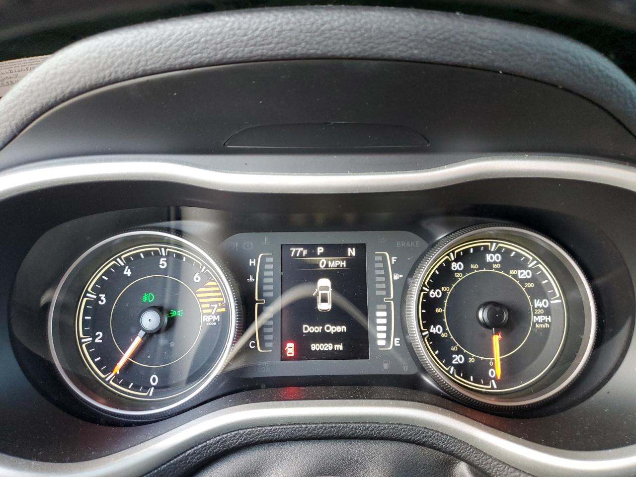 1C4PJLLB1JD512127 2018 Jeep Cherokee Latitude Plus